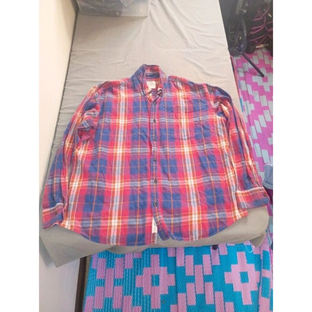 St. John’s Bay Men’s XL Plaid Flannel Shirt Classic Fit 100% Cotton Red Blue